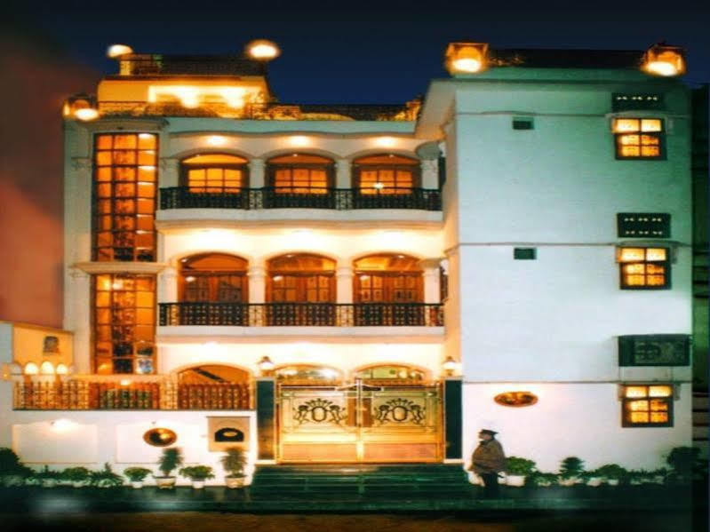Bajaj Indian Home Stay New Delhi Exterior photo