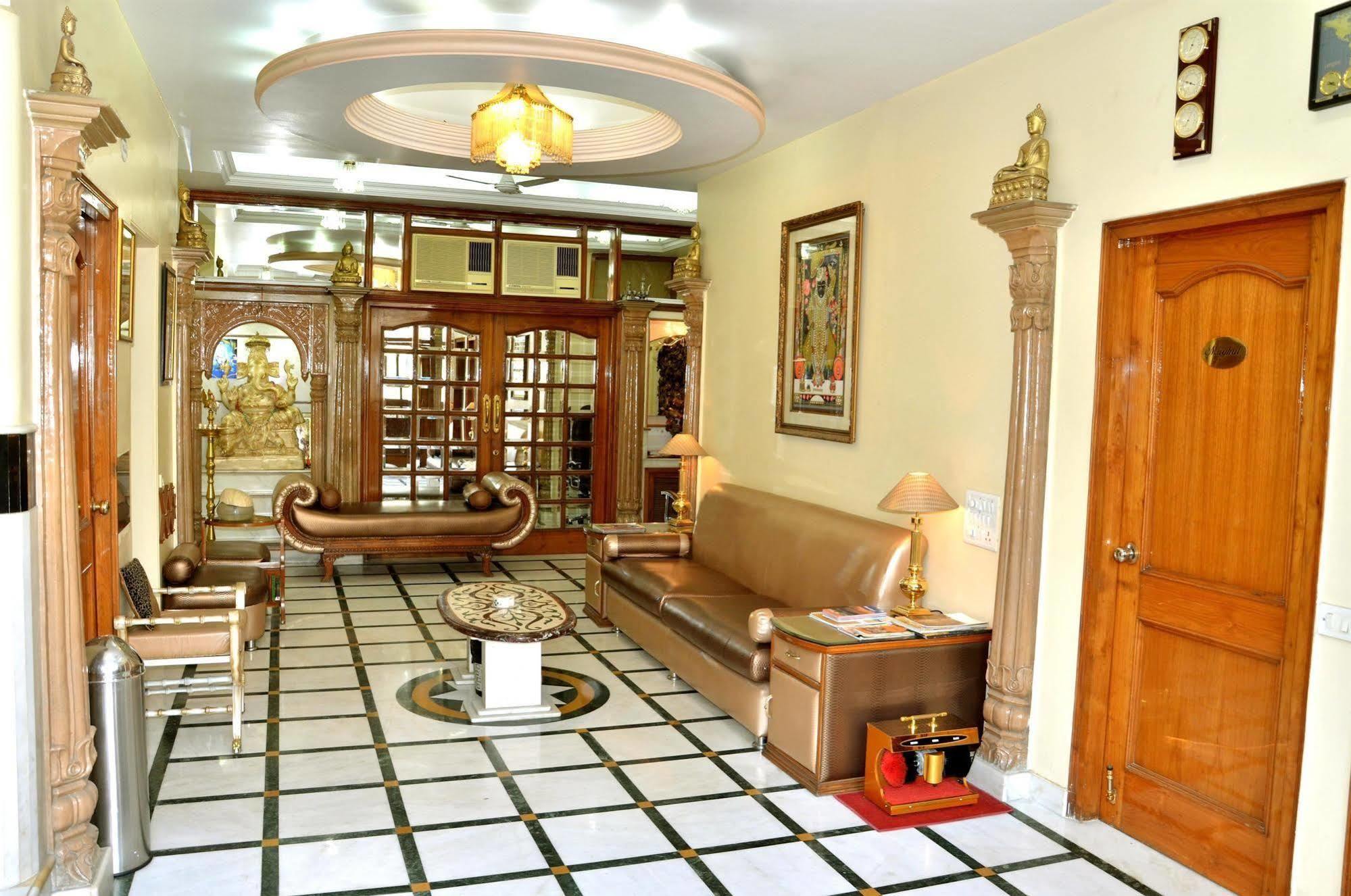 Bajaj Indian Home Stay New Delhi Exterior photo